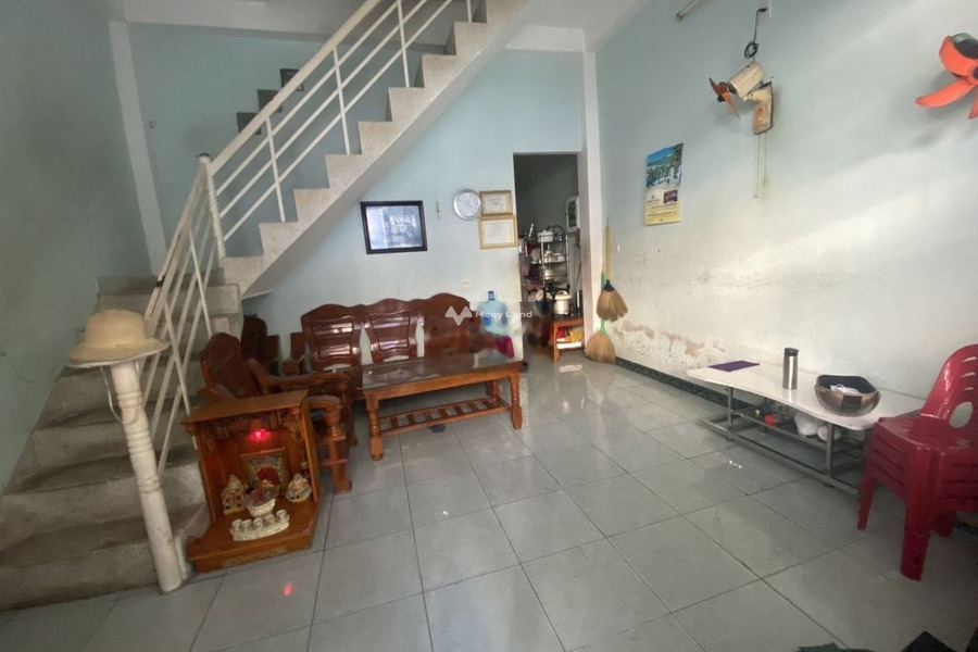 Vị trí thuận lợi tọa lạc ngay trên Mỹ Đa Đông, Đà Nẵng cho thuê nhà thuê ngay với giá thực tế 7 triệu/tháng, nhà này gồm có 2 phòng ngủ, 1 WC-01