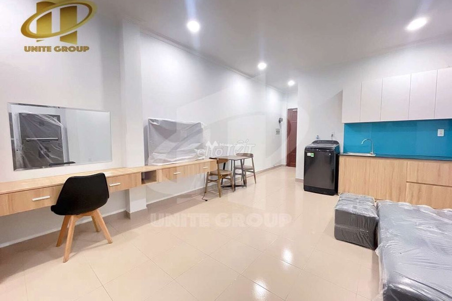 Cho thuê căn hộ với diện tích tiêu chuẩn 50m2 tọa lạc ngay tại Phan Văn Trị, Phường 7 thuê ngay với giá đặc biệt 9.99 triệu/tháng-01