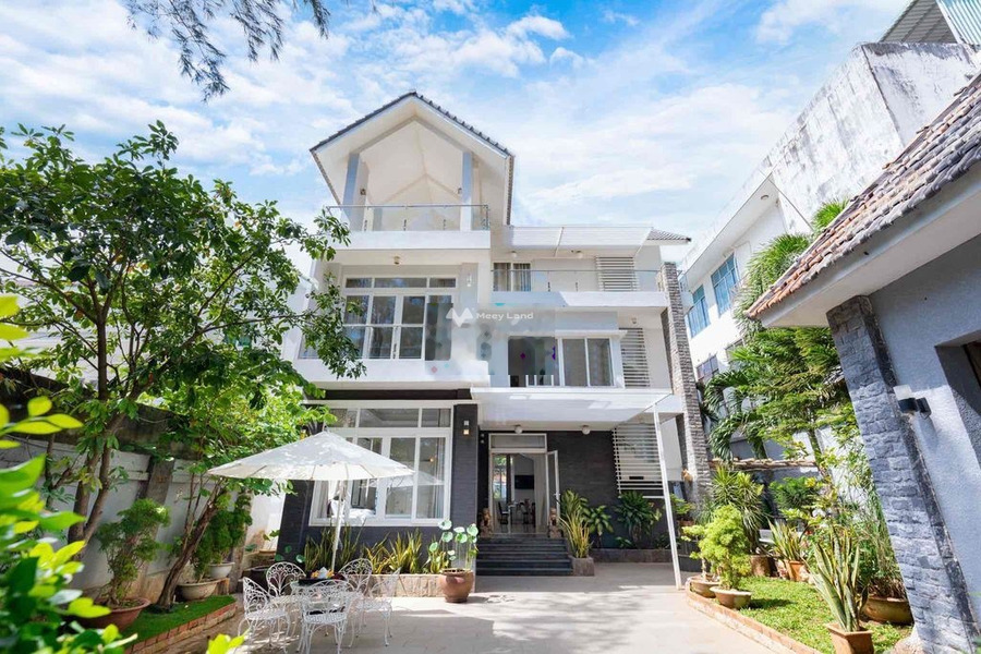 Bán nhà ở vị trí đẹp nằm trên Lê Hồng Phong, Bà Rịa-Vũng Tàu. Diện tích 329m2, giá 55 tỷ-01