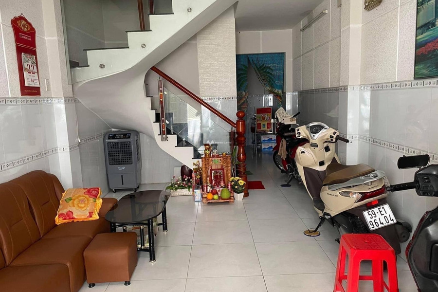 Nhà 4 phòng ngủ bán nhà ở diện tích gồm 40m2 giá bán bất ngờ từ 6.5 tỷ vị trí nằm ở Hoàng Văn Thụ, Hồ Chí Minh-01