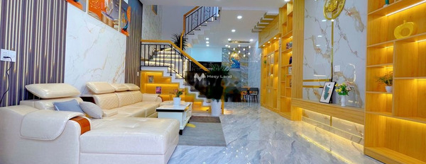 Ở tại Nguyễn Duy Cung, Phường 12, bán nhà, bán ngay với giá chính chủ chỉ 5.95 tỷ có diện tích rộng 40m2, ngôi nhà bao gồm có 3 PN liên hệ chính chủ-02