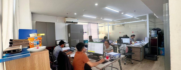 Vị trí đặt tọa lạc ở Quận 1, Hồ Chí Minh cho thuê sàn văn phòng giá thuê công khai 27 triệu/tháng có diện tích chuẩn 74m2-02
