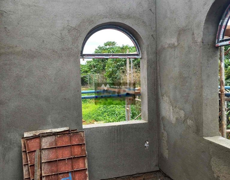 Bán nhà có diện tích chung là 100m2 vị trí tốt ở Lộc Quảng, Lâm Đồng giá bán đặc biệt từ 150 triệu trong căn này có 1 phòng ngủ, 1 WC-01