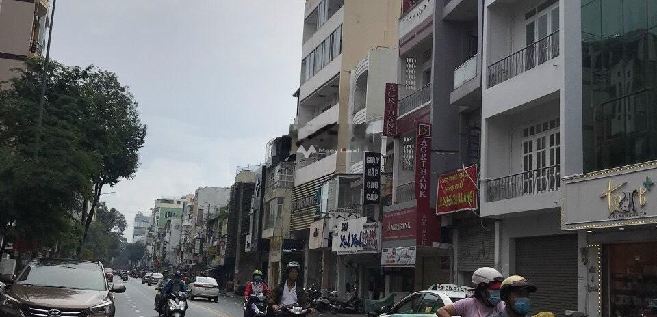 Ở Nguyễn Cảnh Chân, Bến Thành, bán nhà, bán ngay với giá siêu khủng 33 tỷ có diện tích rộng 100m2 vui lòng liên hệ để xem trực tiếp