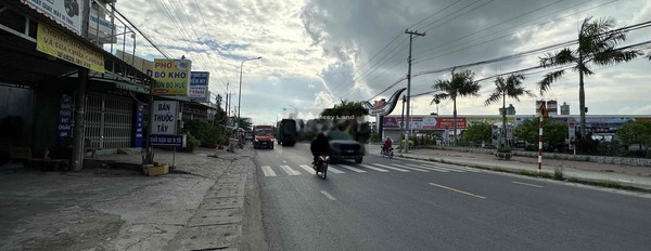 Giá bán 2.9 tỷ bán nhà có diện tích chung là 177m2 vị trí đẹp tọa lạc trên An Bình, Đồng Tháp còn chần chờ gì nữa. hãy nhấc máy gọi ngay-03