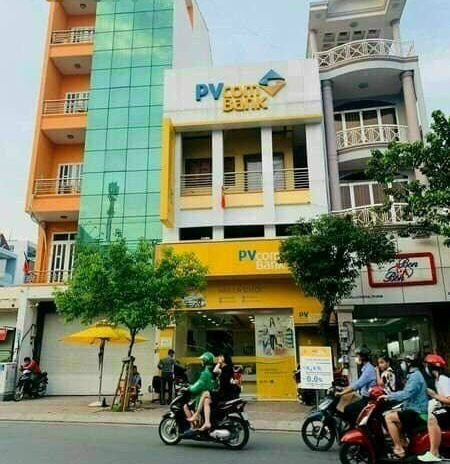 Nhà gồm 6 phòng ngủ bán nhà vào ở ngay giá siêu tốt 39 tỷ có diện tích 99m2 vị trí tốt ở Trương Định, Phường 9