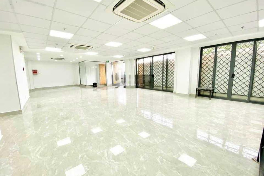 Với diện tích khoảng 360m2, cho thuê nhà ở vị trí thuận lợi tại Phường 1, Hồ Chí Minh, nhà bao gồm có 10 PN khách có thiện chí liên hệ ngay-01