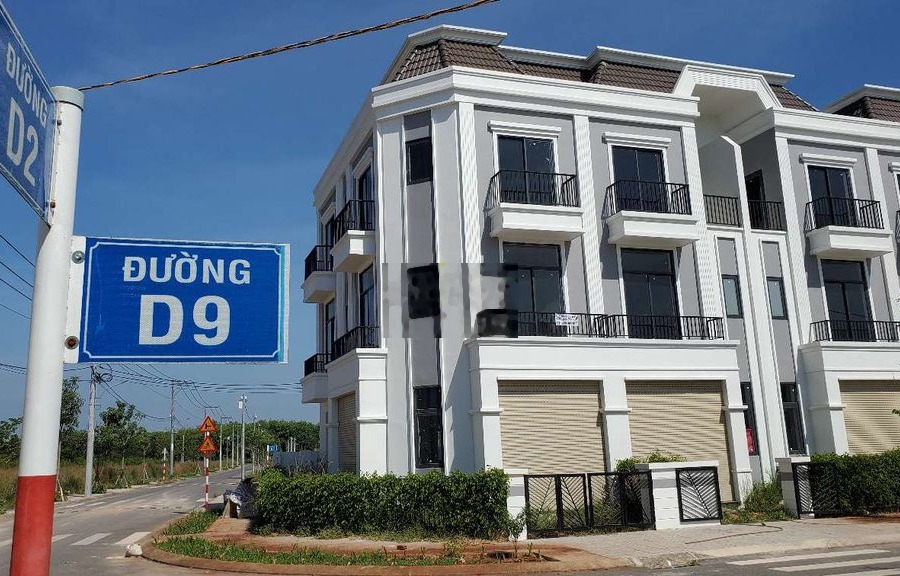 Bán nhà SHR , 2MT ngay khu công nghiệp Chơn Thành -01