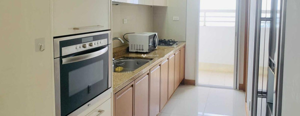 Cho thuê căn hộ vip nhất chung cư Essensia với 4 phòng ngủ, nội thất siêu xịn -02