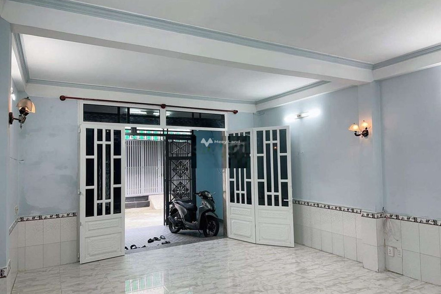 Nhà gồm 2 PN cho thuê nhà ở diện tích chung quy 70m2 thuê ngay với giá thực tế từ 8 triệu/tháng vị trí hấp dẫn nằm ở Bình Tân, Hồ Chí Minh-01