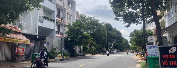 Tổng quan trong ngôi nhà 4 PN, bán nhà ở diện tích gồm 110m2 giá bán cực mềm từ 12.8 tỷ vị trí đặt ở trung tâm Tăng Nhơn Phú A, Quận 9 hướng Tây - Nam-03