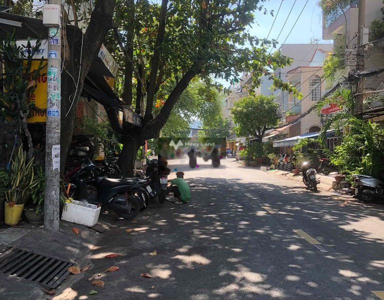 Cho thuê nhà ngay tại Phan Huy Thực, Hồ Chí Minh, thuê ngay với giá hữu nghị chỉ 22 triệu/tháng Diện tích nền 76m2, nhà bao gồm 4 phòng ngủ-01