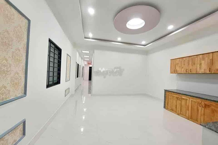 Nhà có tổng cộng 3 PN, bán nhà ở diện tích khoảng 20m2 giá bán đề xuất 340 triệu vị trí đặt ngay trung tâm Nguyễn Văn Bứa, Xuân Thới Thượng-01