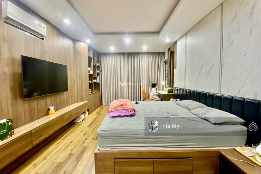 Nhà tổng quan có tổng 4 phòng ngủ, bán nhà ở có diện tích rộng 40m2 bán ngay với giá tốt nhất chỉ 8.9 tỷ vị trí mặt tiền nằm ở Văn Quán, Hà Đông-01