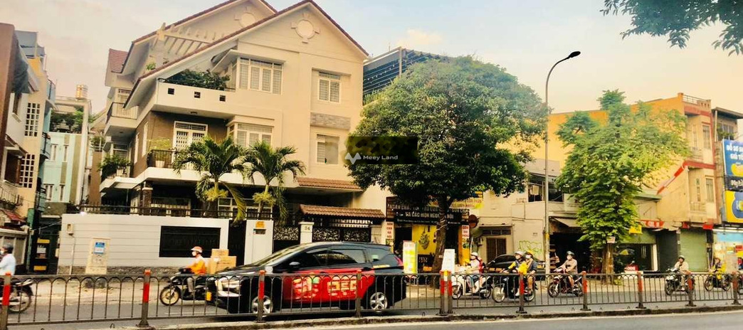 Bán nhà ngay tại Nguyễn Cư Trinh, Hồ Chí Minh bán ngay với giá tốt bất ngờ 106 tỷ diện tích rộng 241m2