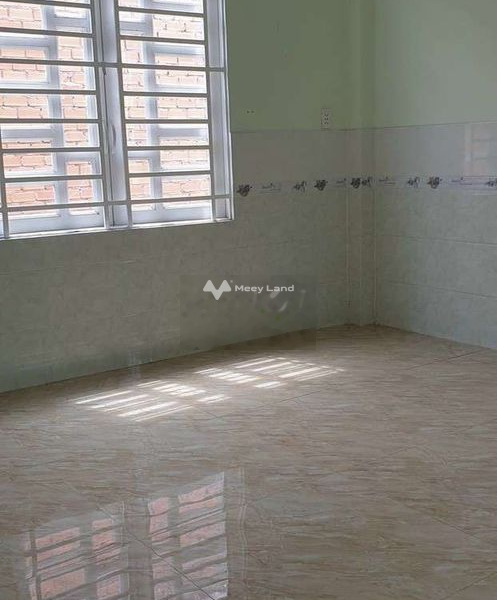 Giá khoảng 4 triệu/tháng, cho thuê nhà có diện tích thực là 48m2 ngay Hóc Môn, Hồ Chí Minh không lo ngập nước-01