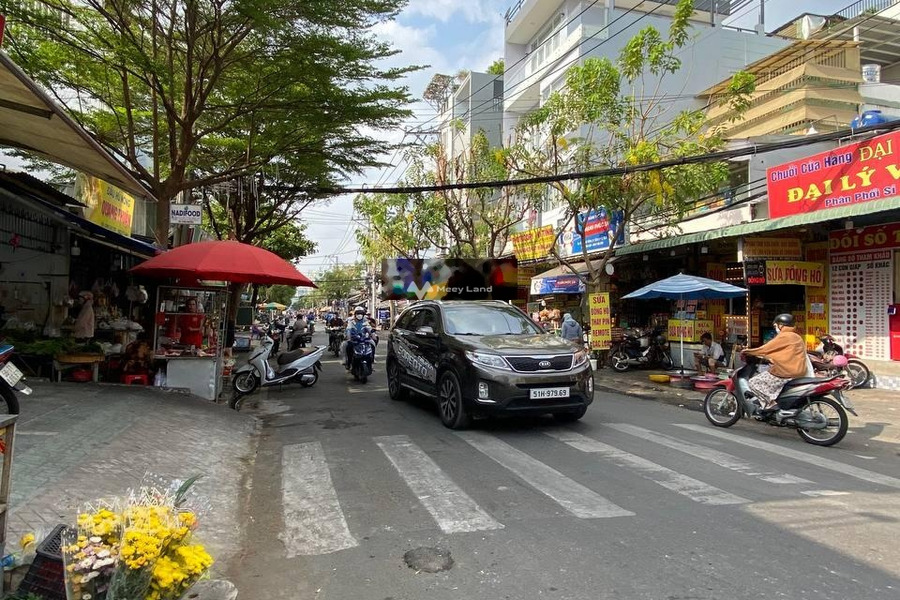 Vị trí đẹp tọa lạc tại Tân Kiểng, Hồ Chí Minh bán nhà bán ngay với giá từ 7.5 tỷ tổng quan gồm có 2 PN 2 WC-01