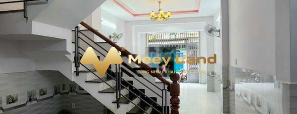 Cho thuê nhà có diện tích 65m2 mặt tiền tọa lạc tại Phường 15, Hồ Chí Minh giá thuê đặc biệt chỉ 17 triệu/tháng, căn nhà gồm có 2 phòng ngủ, 1 WC-03