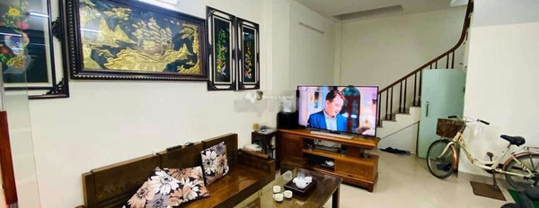 Vị trí thích hợp Trần Hữu Tước, Hà Nội bán nhà bán ngay với giá cạnh tranh chỉ 4.5 tỷ trong nhà tổng quan bao gồm 3 phòng ngủ-03