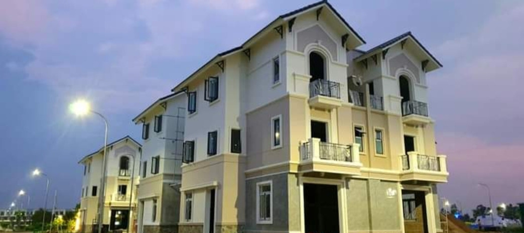 Bán nhà tại khu đô thị Centa Villas, Bắc Ninh. Diện tích 135m2, giá 5,5 tỷ