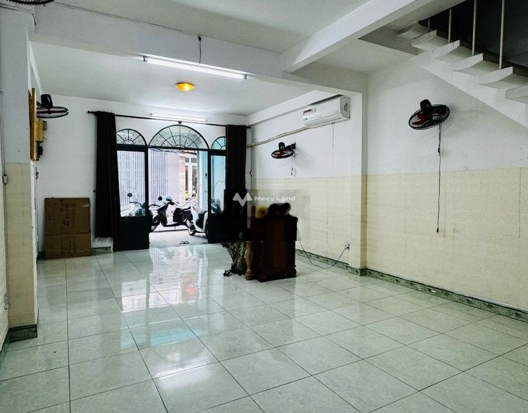 Cho thuê sàn văn phòng thuê ngay với giá khởi đầu từ 30 triệu/tháng vị trí mặt tiền gần Lê Văn Sỹ, Hồ Chí Minh có diện tích 350m2-01