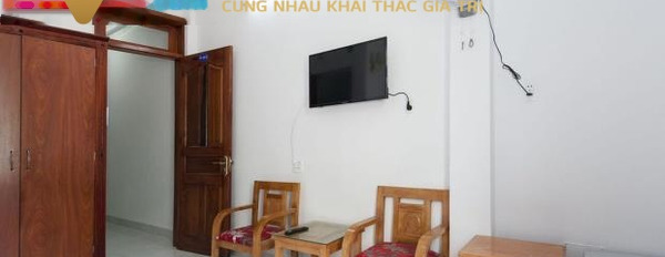 Giá siêu tốt chỉ 7.2 tỷ cần bán khách sạn có dt thực 75 m2 ngay Đội Cấn, Quy Nhơn giá mềm sinh viên-02