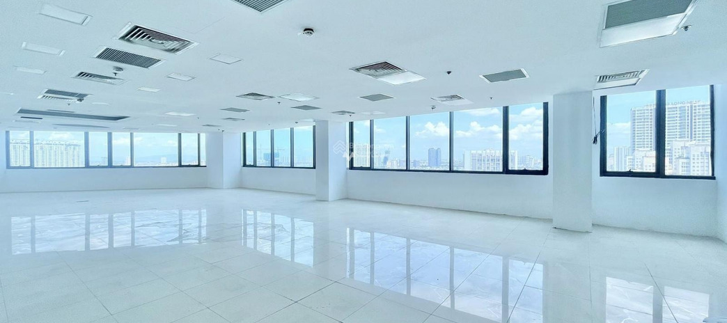 Giá thuê hiện tại chỉ 38 triệu/tháng cho thuê sàn văn phòng vị trí nằm ở Dịch Vọng, Cầu Giấy diện tích sàn là 200m2