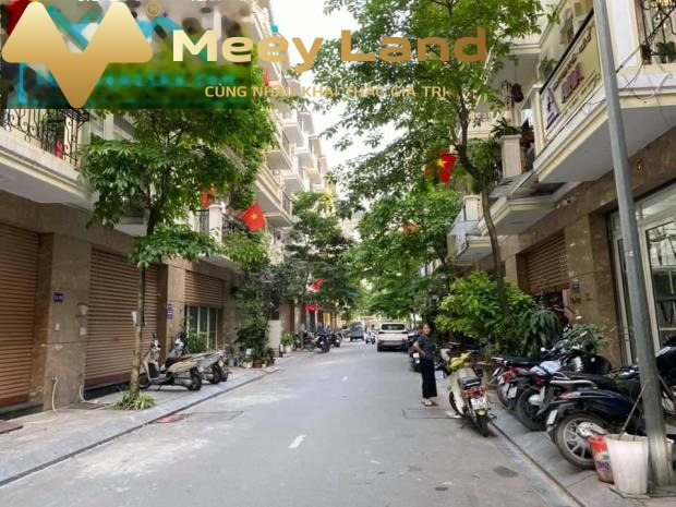 Có dt 70 m2 bán nhà vị trí đẹp tọa lạc ở Phường Thanh Xuân Trung, Quận Thanh Xuân tổng quan ngôi nhà này 6 PN vào ở ngay-01
