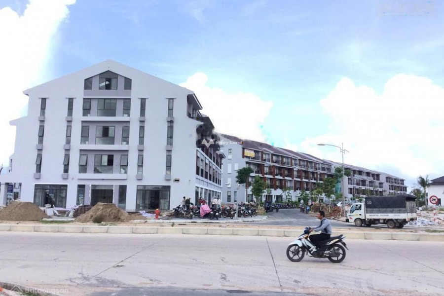 Ở Sonasea Villas & Resort bán đất 4.8 tỷ Dương Tơ, Kiên Giang diện tích vừa phải 240m2-01