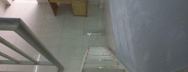 Không nội thất cho thuê phòng trọ vị trí đặt vị trí nằm tại Phạm Hữu Lầu, Hồ Chí Minh, trong căn này gồm có 1 phòng ngủ, 1 WC không tiếp trung gian-03