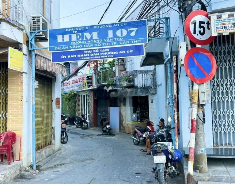 Căn này gồm 2 PN, cho thuê nhà, thuê ngay với giá giao động 6 triệu/tháng diện tích thực là 60m2 ngay tại Hoàng Văn Thụ, An Cư-01