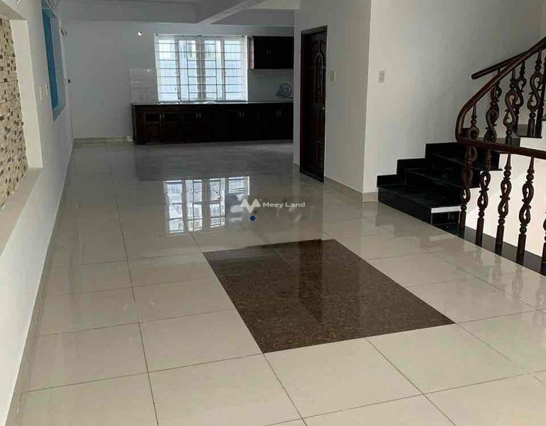 Giá bán đặc biệt chỉ 23 tỷ bán nhà có diện tích gồm 132m2 vị trí đặt tọa lạc ở Hoàng Quốc Việt, Hồ Chí Minh khách có thiện chí liên hệ ngay.-01