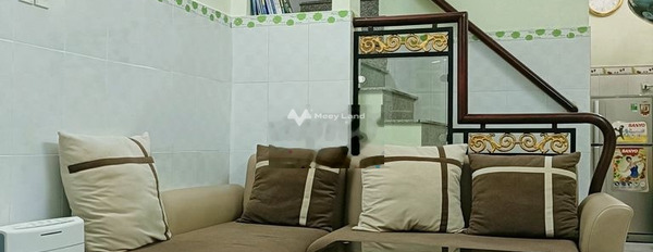 Nhà có 2 phòng ngủ, cho thuê nhà ở với diện tích thực 75m2 giá thuê phải chăng 10 triệu/tháng vị trí thuận lợi nằm ở Quận 8, Hồ Chí Minh-03