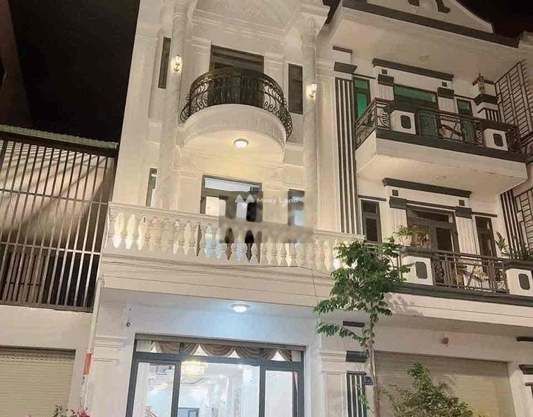 Giá thuê đặc biệt chỉ 10 triệu/tháng, cho thuê nhà có diện tích chuẩn 90m2 ngay tại An Phú, Thuận An, căn này gồm 4 PN, 4 WC cực kì sang trọng-01