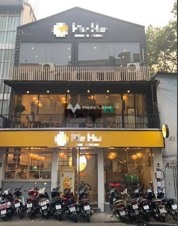 Cho thuê nhà vị trí mặt tiền tọa lạc trên Nguyễn Biểu, Hồ Chí Minh, thuê ngay với giá quy định 50 triệu/tháng diện tích sàn là 150m2