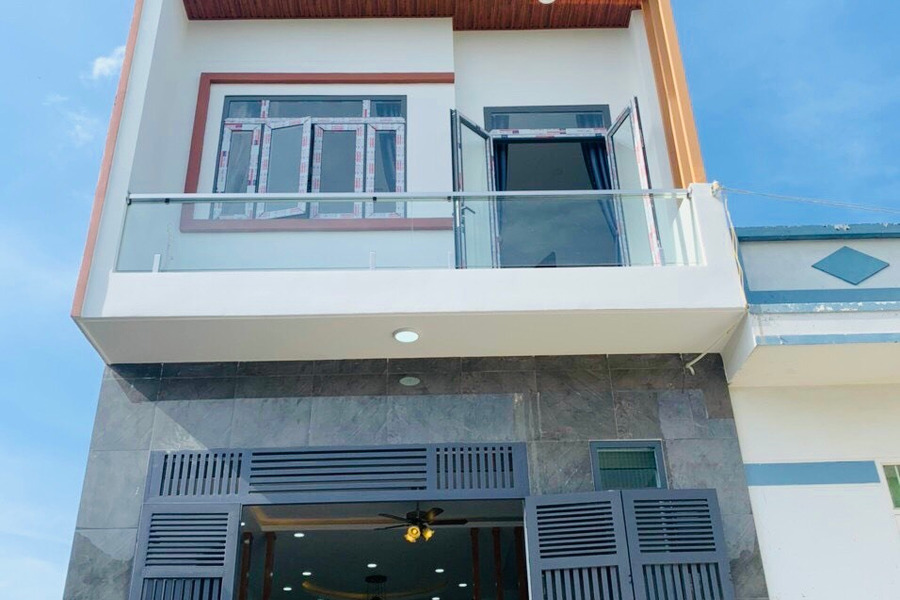 Nhà mặt tiền 2 lầu, 1 trệt xã Xuân Thời Sơn, sổ hồng riêng, 150m2-01