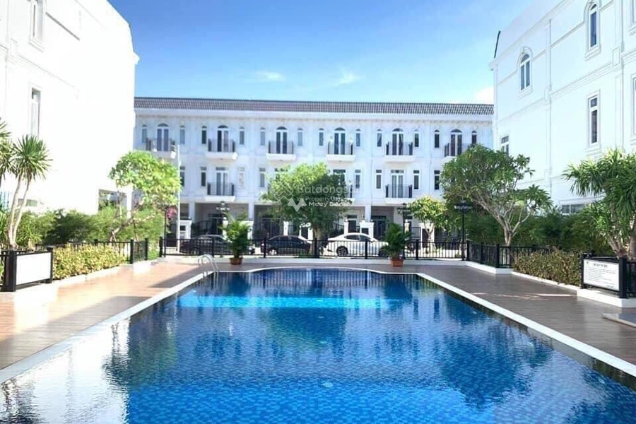 Dự án nằm ở Phú Gia Compound, cho thuê nhà vị trí tốt ở Ông Ích Khiêm, Tam Thuận có diện tích là 90m2, căn nhà gồm có tất cả 4 phòng ngủ-01