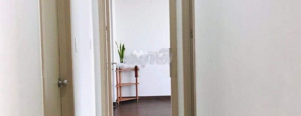 Hướng Bắc, bán chung cư mặt tiền tọa lạc ở Bùi Văn Ba, Tân Thuận Đông, trong ngôi căn hộ này gồm 2 PN, 2 WC vào ở ngay-03