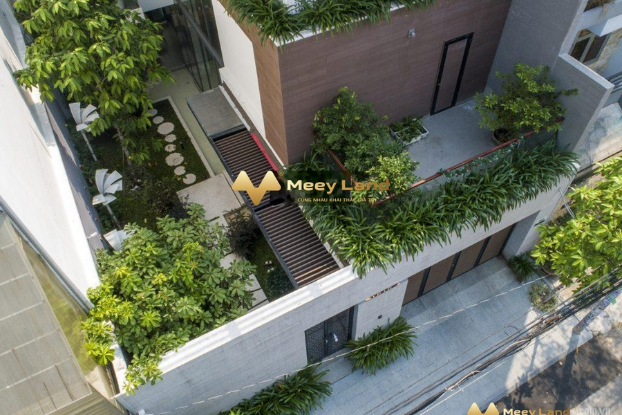 Diện tích gồm 200 m2 bán nhà vị trí mặt tiền gần An Phú, Hồ Chí Minh hướng Đông căn nhà gồm 5 phòng ngủ 6 WC vị trí thuận lợi-01