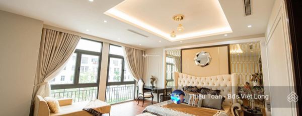 Cho thuê chung cư vị trí đặt tại Nam Cao, Ba Đình, căn hộ có tất cả 2 phòng ngủ, 2 WC liên hệ trực tiếp để được tư vấn-03
