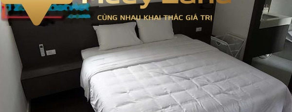 Giải quyết gấp việc bán nhà diện tích khoảng 105 m2 giá bán rẻ 28 tỷ vị trí đặt tại trung tâm Phường Ngọc Khánh, Hà Nội-03