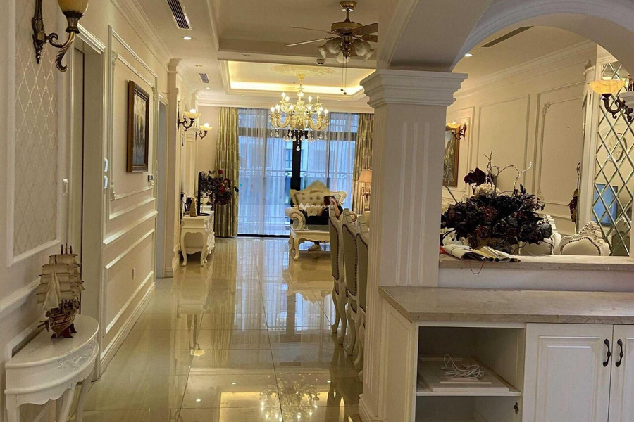 Diện tích 130m2, bán chung cư giá bán chính chủ 6.2 tỷ vị trí đẹp nằm trên Thanh Xuân, Hà Nội, trong căn hộ tổng quan gồm 2 PN, 2 WC khu vực dân cư-01
