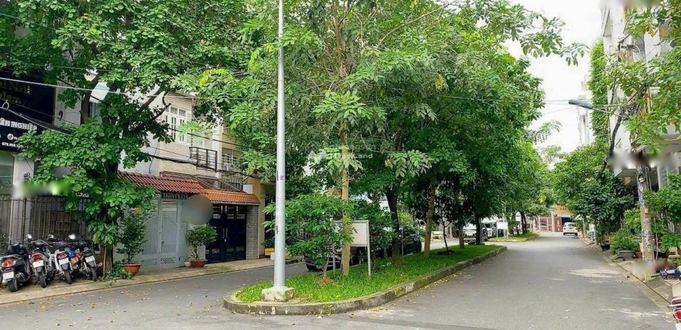 DT 270m2 bán nhà ở vị trí thích hợp Nguyễn Cửu Đàm, Tân Phú tin chính chủ
