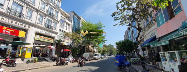 Nằm tại Phường Tân Phong, Hồ Chí Minh, cho thuê nhà, thuê ngay với giá cạnh tranh 80 triệu/tháng có dt rộng 148m2, nhà có tất cả 23 PN tiện ích bao ph...-03