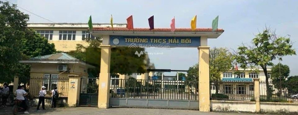 Hướng Tây, bán nhà có diện tích 260m2 tọa lạc ngay ở Cổ Điển, Đông Anh bán ngay với giá cực mềm từ 30.9 tỷ trong nhà này có 4 phòng ngủ, 3 WC-02