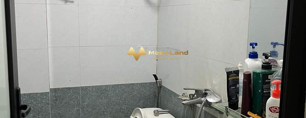 Ngay trên Phúc La, Phúc La bán nhà giá bán mềm từ 3.3 tỷ ngôi nhà gồm có 6 phòng ngủ 5 WC-03