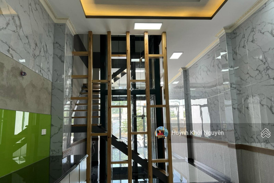 Bán nhà hẻm 7m có thang máy (4x15) 3 tầng, 5PN cách Aoen Tân Phú 950m giá chỉ 6.8 tỷ -01