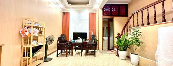Giá bán cực êm chỉ 4.1 tỷ bán nhà có diện tích 34m2 ngay ở Khương Hạ, Thanh Xuân tổng quan nhà gồm có 2 PN 3 WC cảm ơn bạn đã đọc tin.-02