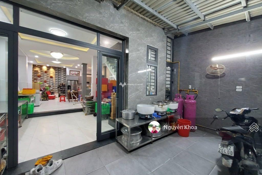 DT 67m2 bán nhà ở vị trí mặt tiền nằm tại Phú Thuận, Quận 7 nhà nhìn chung gồm 5 PN 6 WC vị trí siêu đẹp-01