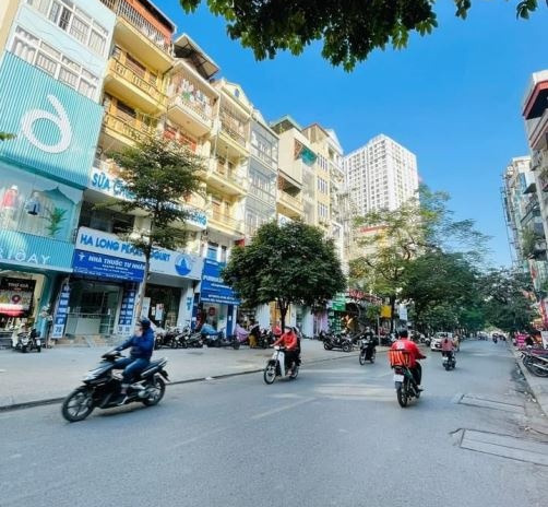 Phố Chùa Láng, Hà Nội bán đất giá siêu mềm 10.7 tỷ diện tích mặt tiền 65m2
